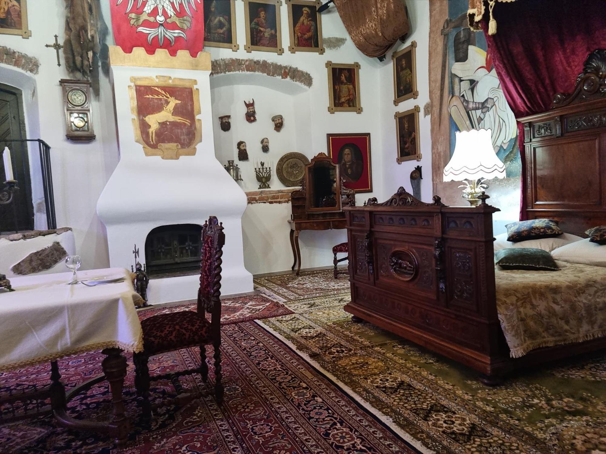 Sobków Zamek Rycerski מראה חיצוני תמונה